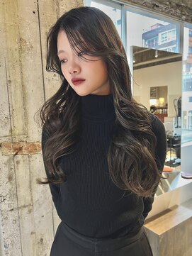 トッド(tod) オリーブベージュ　グレージュ　ブリーチなしカラー　丸の内