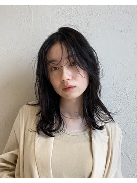 キチ(kici) 大人っぽく抜け感スタイル