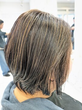 ヘアーデザインムーヴ(Hair design MOVE) 白髪ぼかしハイライト　明るい白髪染め　40代　50代