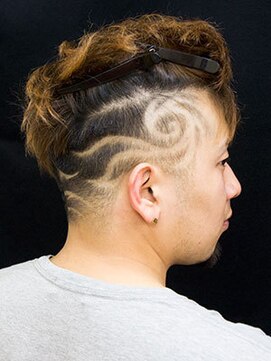 カプリヘアーデザイン(Capri Hair design) トライバル★バリアート