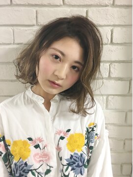 ユートピア(U topia) 切りっぱなしボブにウェーブで小顔に変身【ユートピア渡邉】