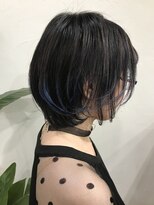 アリウス(ALIUS by posh)&nbsp;【ALIUS 池袋 小川真一】丸みショート×インナー青銀