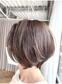 前髪長めのグラデーションボブ