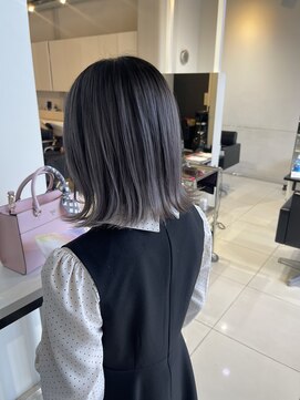 アライブ ハラジュク(ALIVE harajuku) ホワイトシルバーバレイヤージュryota