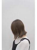 切りっぱなしレイヤーボブ薄めバングくびれイヤー