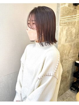 ロット 横浜(lot) ぱつっとボブ/ショートボブ/ツヤ髪[横浜駅]