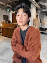 センターパート ウルフヘア メンズウルフ ウルフパーマ