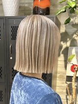 ヲタク(wotaku.)&nbsp;ミルクティーホワイトベージュ透明感カラーくすみカラーブリーチ