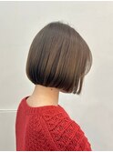 大人ショートボブショートカットココアアッシュくびれミディ