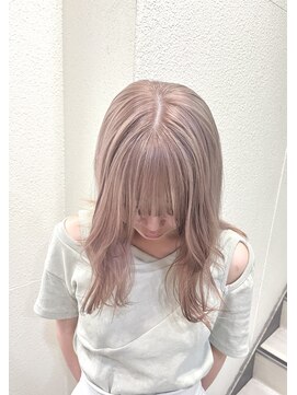 シック(chic.) ほんのりピンクベージュ/ハイトーンカラー/福岡ブリーチカラー
