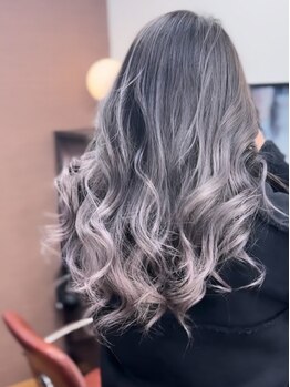 ヘアーサロン カラー 色彩店(COLOR)の写真/一人ひとりの髪のお悩み・ご要望を丁寧にヒアリング。貴方の「なりたい」を一緒に作ります＊