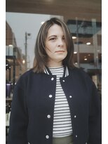 ミューズ バイ ケンジ(MUSE by KENJE) 白髪ぼかしハイライトミディアムレイヤーくびれ