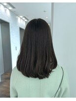 ザック ヴィ(ZACC vie) 7トーン / ピスタチオグレージュ/ ローレイヤーミディアム