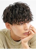 前髪上げも下ろしもできる波巻きツイストスパイラルパーマ渋谷