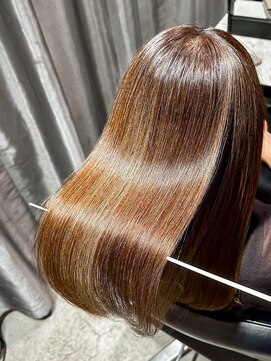 ベルン(bern) 髪質改善縮毛矯正/ナチュラルベージュ