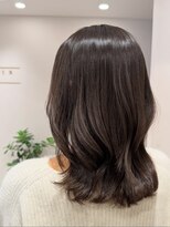 アンベリールフルー(EMBELLIR fleur)&nbsp;大人女性のくびれレイヤースタイル　30代40代50代