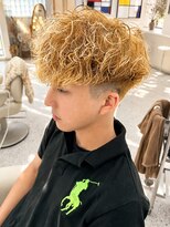 ユイマァルスロウ 岡山(YUIMARLSLOW) 岡山メンズサロン20代30代ブリーチダブルカラースペインカール