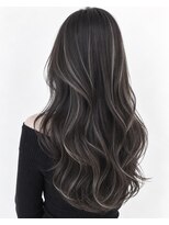アース 都城川東店(HAIR & MAKE EARTH)&nbsp;黒髪×白っぽハイライトの大人巻き髪