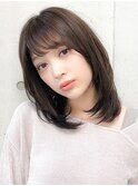 大人可愛いゆるふわストレート　小顔 美髪 アッシュブラウン