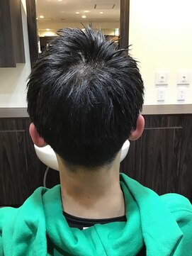 ヘアクリニックカルム 日暮里(Hair Clinic Calme) アップバンクショートツーブロックサイドグラデーション<理容室>