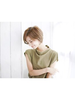 骨格や生えグセを考慮し、個性を生かした理想のショートヘアを叶えるサロン☆自宅でのセットも楽に♪