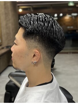 ネクサスアンドコー 浦安店(NEXUS&Co.) 似合わせアップバング7:3パート×フェードスタイル <理容室>