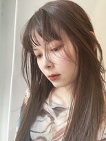 レティ(lety)&nbsp;“シースルー×オン眉”ロング “《透明感ベージュカラー》