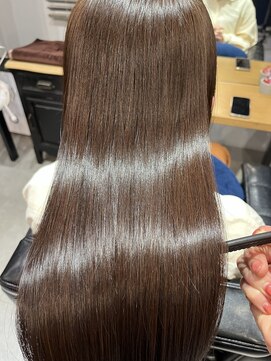 ライフ(LIFE) 髪質改善ヘアエステ/縮毛矯正/ストレート/イメチェン/フェミニン