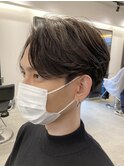 ニュアンスパーマセンターパートコンマヘアツーブロック