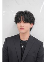 センス 渋谷 宇田川交番前(SENSE)&nbsp;ダークアッシュ/カルマパーマ/ベリーショート[渋谷/韓国/MEN'S]