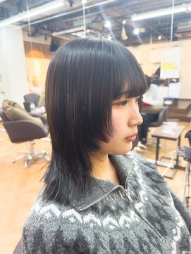 ライズ バイ レボ 柏店(RISE by REVO) 顔まわりレイヤー/外ハネ/ウルフ