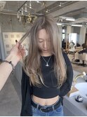 くすみが可愛い！グレージュ【山本】