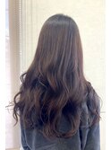 好印象◎ツヤ感チョコブラウンで魅せるロング巻き髪
