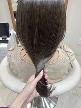 エンス 銀座(Ence) ココアブラウン/ミディアムレイヤー/オリーブグリーン/黒髪/銀座