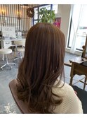 顔周りレイヤーミディアムカール大人ガーリー