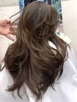 ヌエン 渋谷(NU/EN)&nbsp;重さを残した春の軽やかロングレイヤー/オンブレヘア/ハイライト