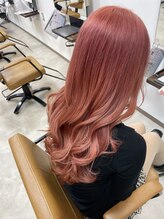 クワリ&nbsp;ピンクベージュカラー