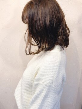 美容室 スイミー(Swimmy) 切りっぱなしミディアムサンドベージュ