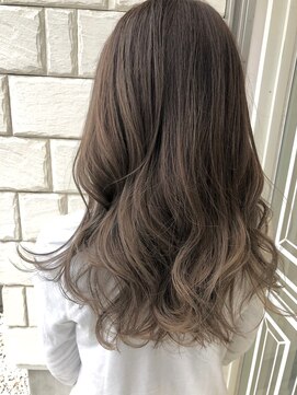 リコ ヘアアンドリラクゼーション(LICO HAIR&RELAXATION) 【LICO】細めのハイライトでつくるライトベージュ