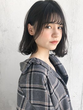 ルティア(Lutia) 落ち着きのあるブルーブラック！