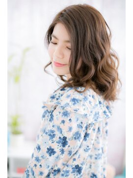 ヘアアンドビューティー ミック(Hair & Beauty miq) くびれカールでエアリーグラマラス！a