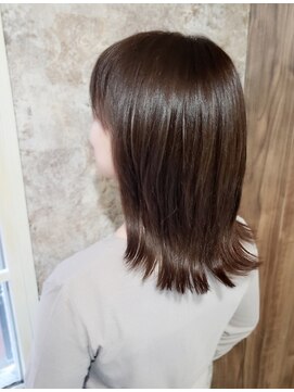 ビルギット(BIRGIT) 艶さらブラントミディアム