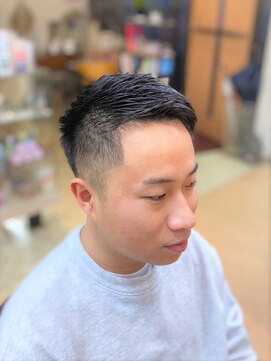 エリカ 美容室 ナチュラルフェードスタイル