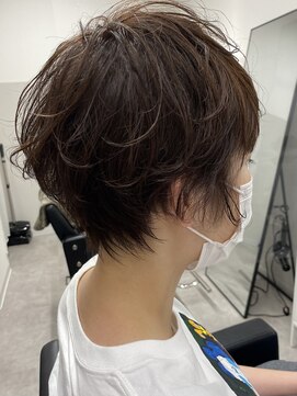 レア(LEA) 柔らかショート×ゆるフワパーマ／イルミナカラー【LEA】