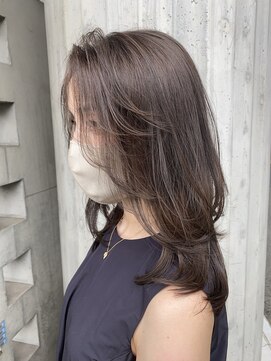 リバレッジ 広尾(Leverage) 大人の透明感グレージュレイヤースタイル