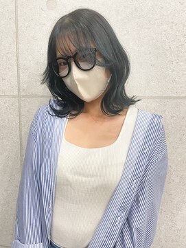 アンリ(Anli) 【Anli☆岩瀬萌】韓国風 くびれヘア ネイビーアッシュ