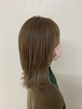 アングゥ ウル(ungu ul) ハイトーンカラー/ベージュカラー