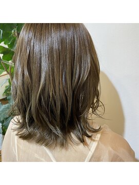 ル コワン ククー(Le coin coucou) オリーブカラー