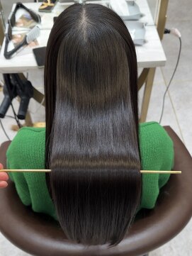 ロンドメリア 天神大名店(Lond Melia) 髪質改善縮毛矯正でツヤサラストレート 髪質改善/艶髪/縮毛矯正