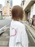 カーキベージュ×外ハネボブ